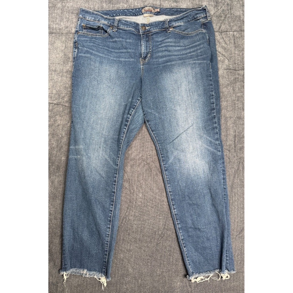 Torrid Crop Boyfriend Jeans Womens Size 20 Blue Vintage Stretch Raw Hem Cropped